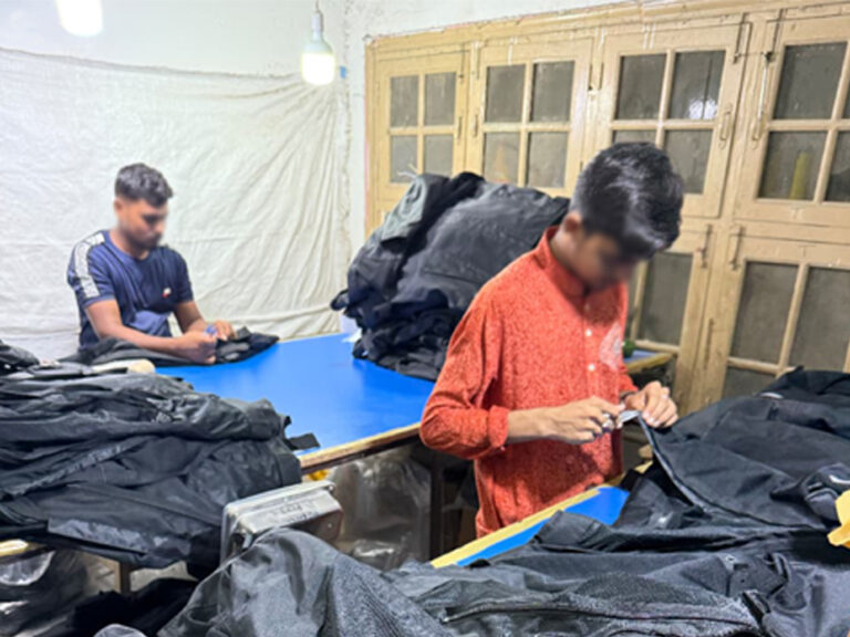 How to Choose a Right Motorcycle Apparel Manufacturer